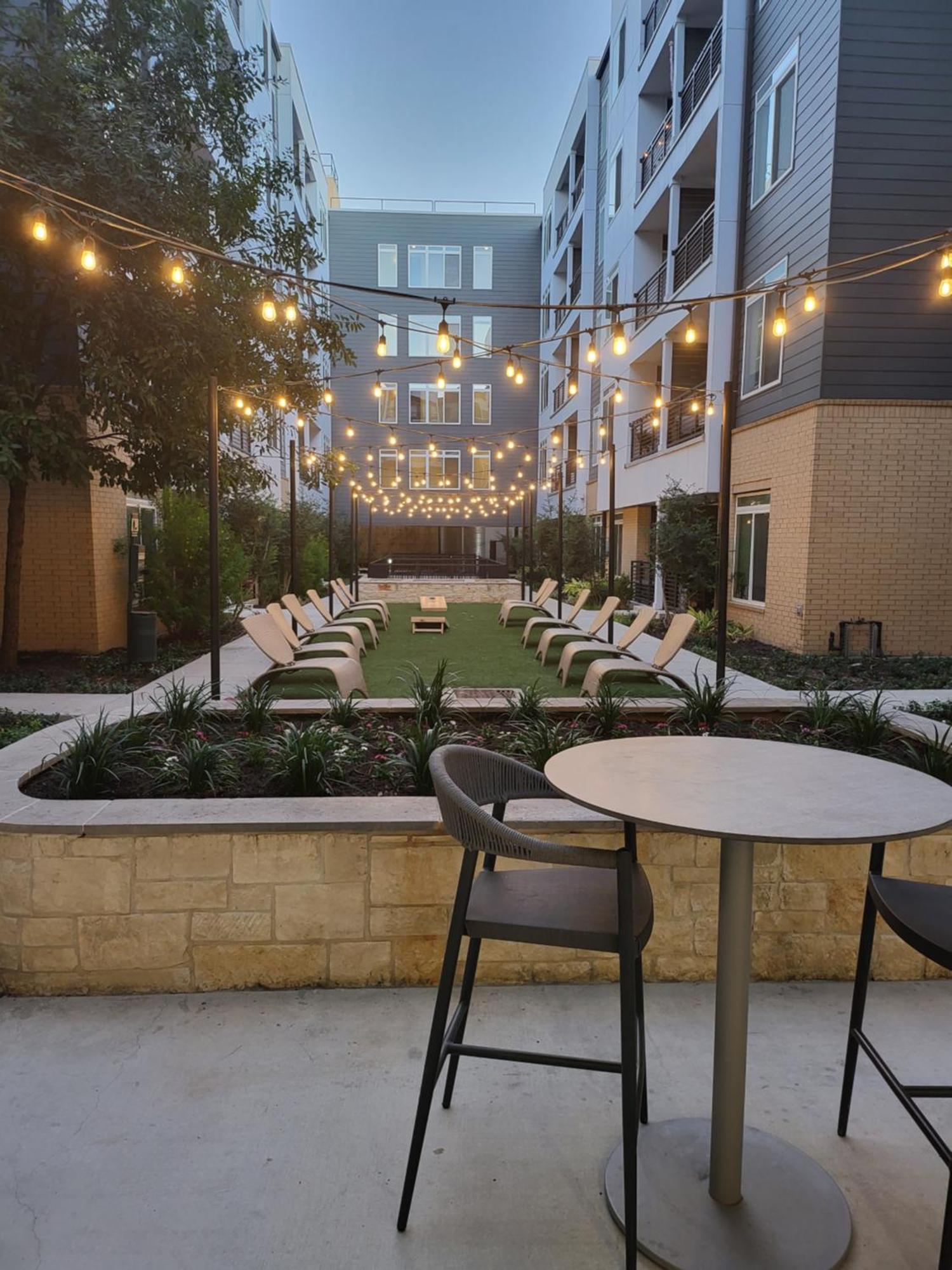 Beautiful Condo On Riverwalk W King Ste Free Parking Pet Friendly Centrally Located On The Riverwalk San Antonio Zewnętrze zdjęcie